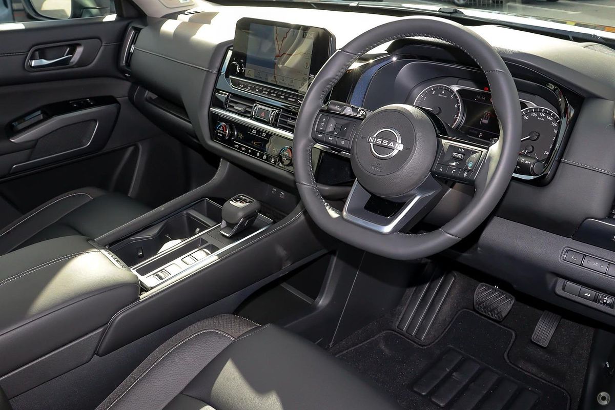 2024 Nissan Pathfinder Ti R53