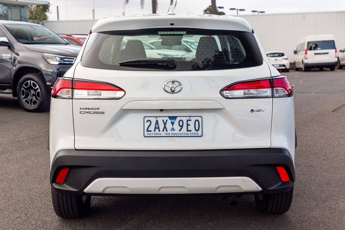 2024 Toyota Corolla Cross GX MXGH10R