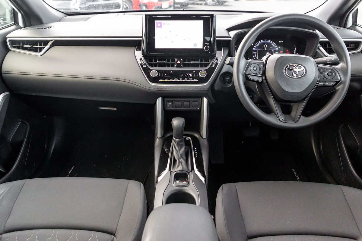 2024 Toyota Corolla Cross GX MXGH10R