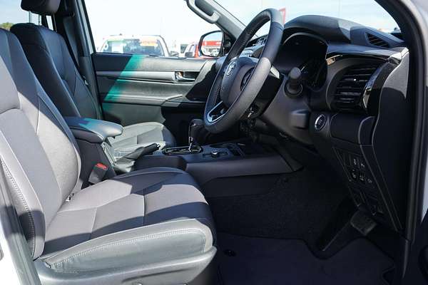2024 Toyota Hilux Rogue 48V GUN126R 4X4