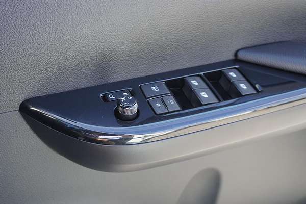2024 Toyota Hilux Rogue 48V GUN126R 4X4
