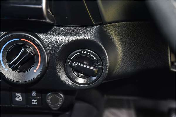 2020 Toyota Hilux SR GUN126R 4X4
