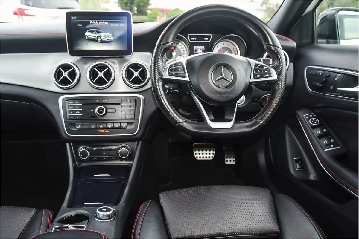 2016 Mercedes-Benz GLA-Class GLA180 X156