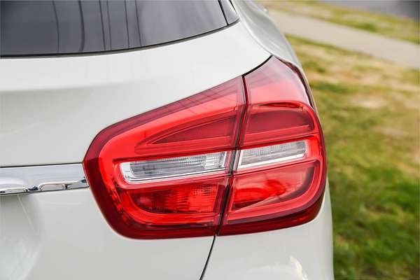 2016 Mercedes-Benz GLA-Class GLA180 X156