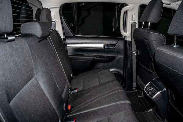 2019 Toyota Hilux SR5 GUN126R 4X4