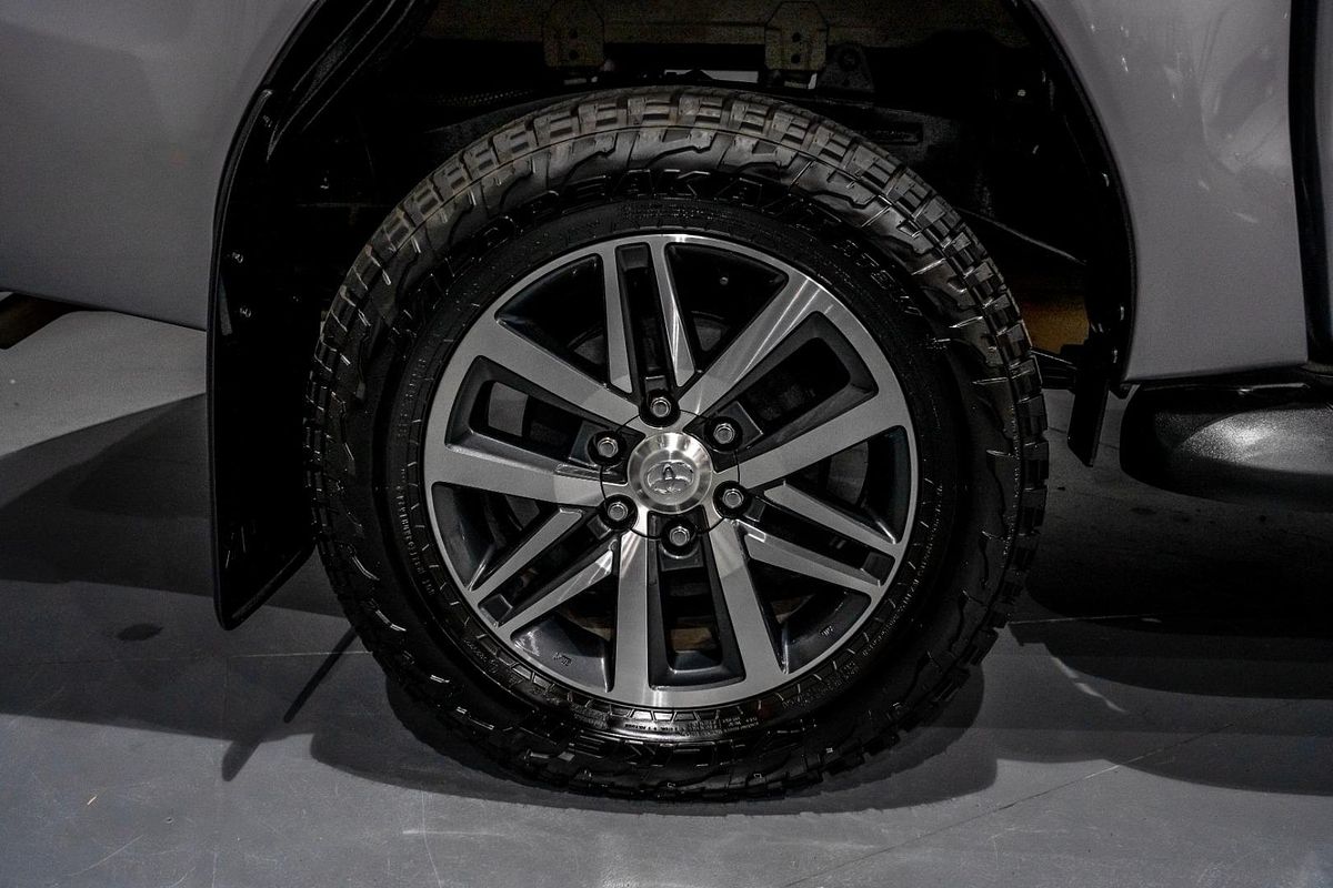 2019 Toyota Hilux SR5 GUN126R 4X4