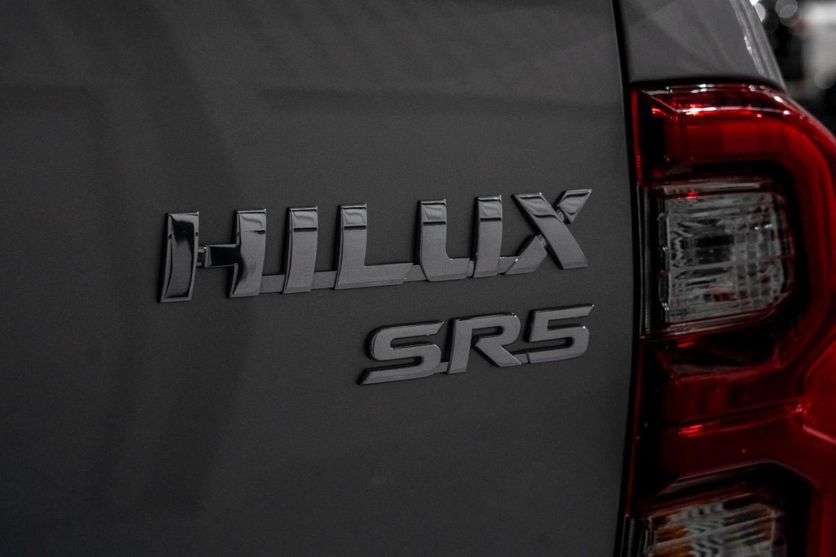 2019 Toyota Hilux SR5 GUN126R 4X4