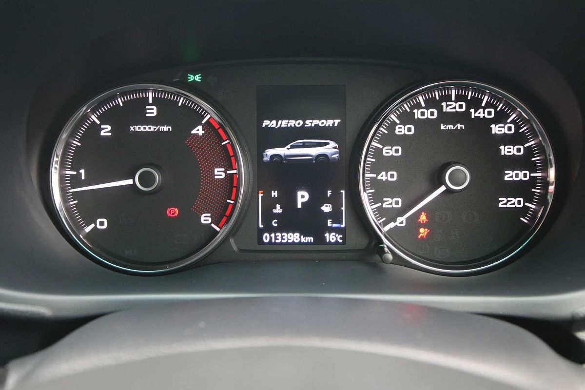 2023 Mitsubishi Pajero Sport GLX QF