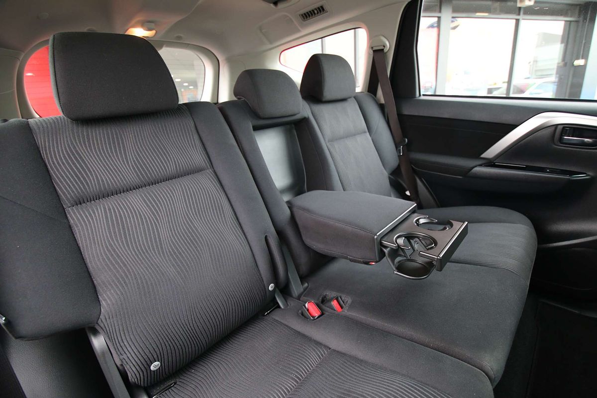 2023 Mitsubishi Pajero Sport GLX QF