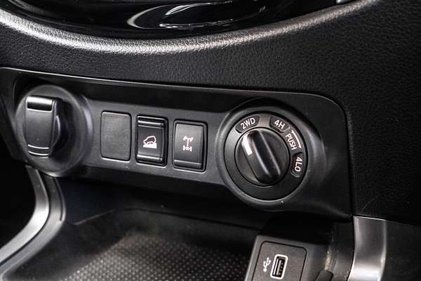 2022 Nissan Navara SL D23 Rear Wheel Drive