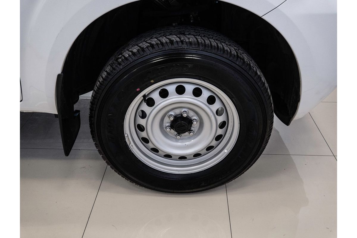 2022 Nissan Navara SL D23 Rear Wheel Drive