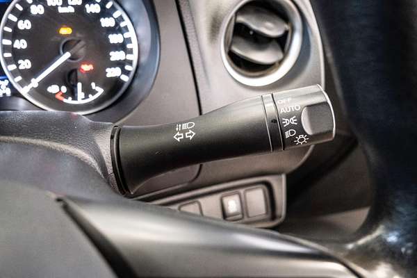 2022 Nissan Navara SL D23 Rear Wheel Drive
