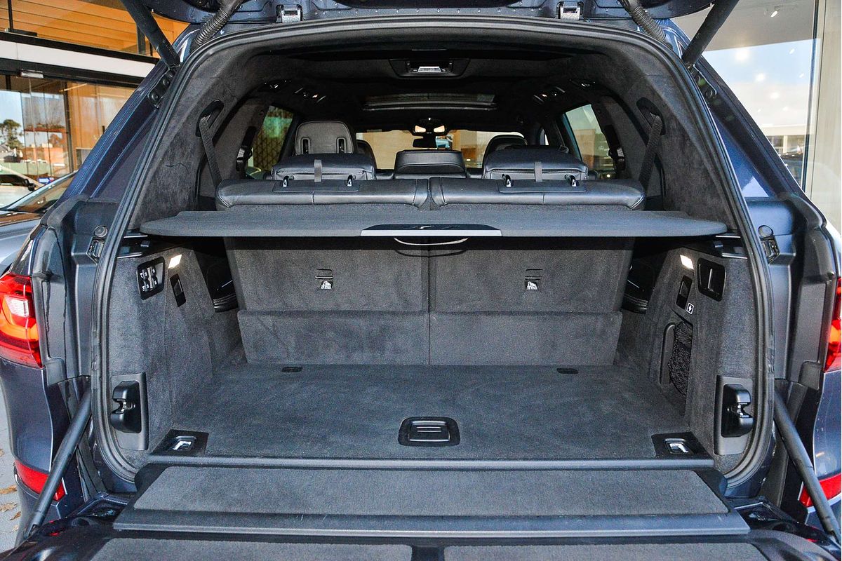 2019 BMW X7 M50i G07