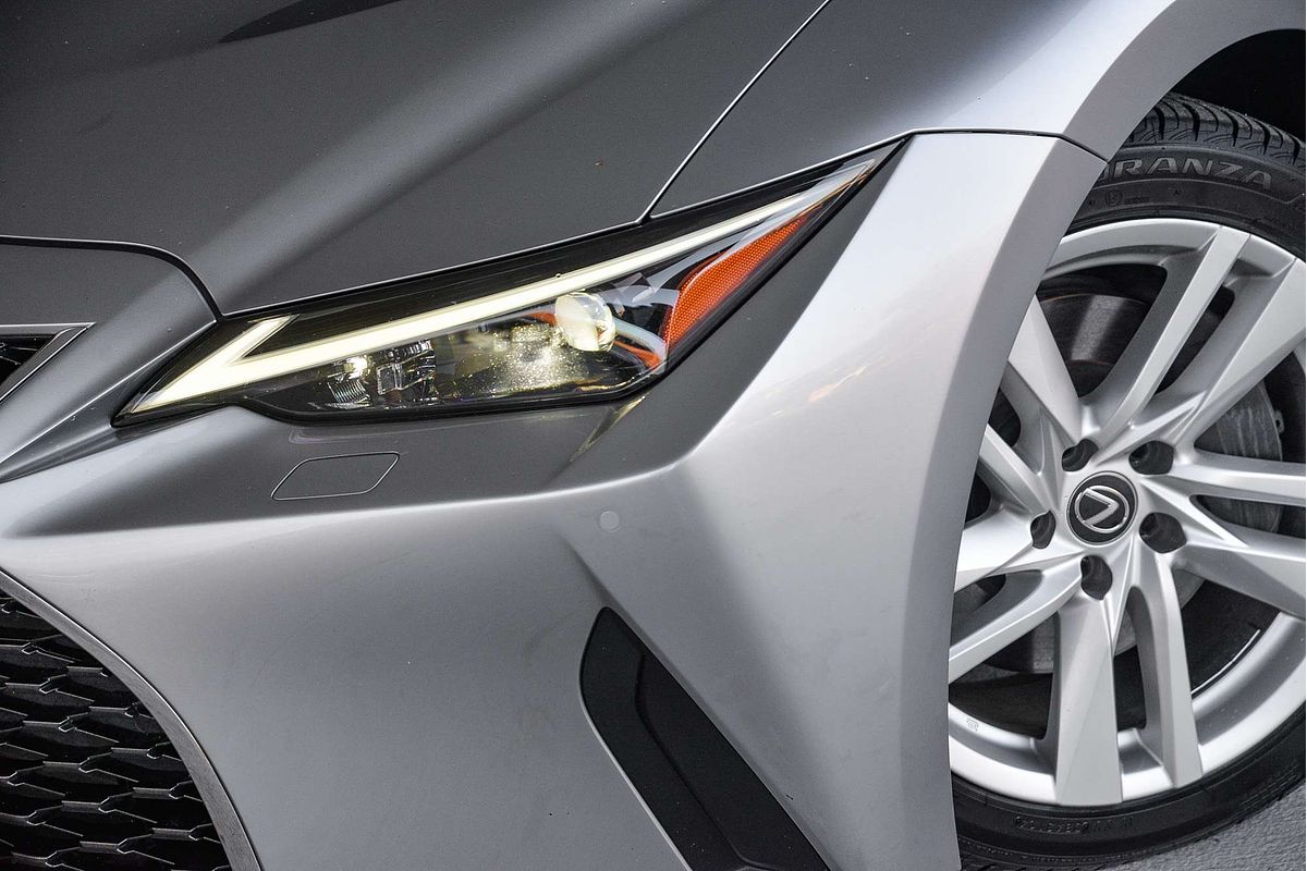 2020 Lexus IS IS300 Luxury ASE30R
