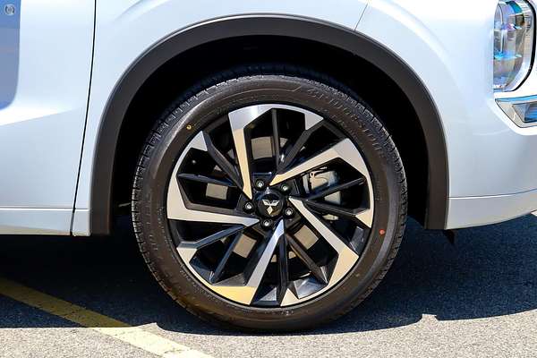 2025 Mitsubishi Outlander Exceed ZM AWD