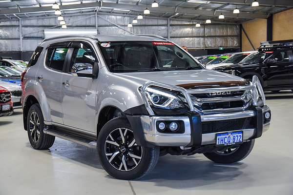 2020 Isuzu MU-X LS-T
