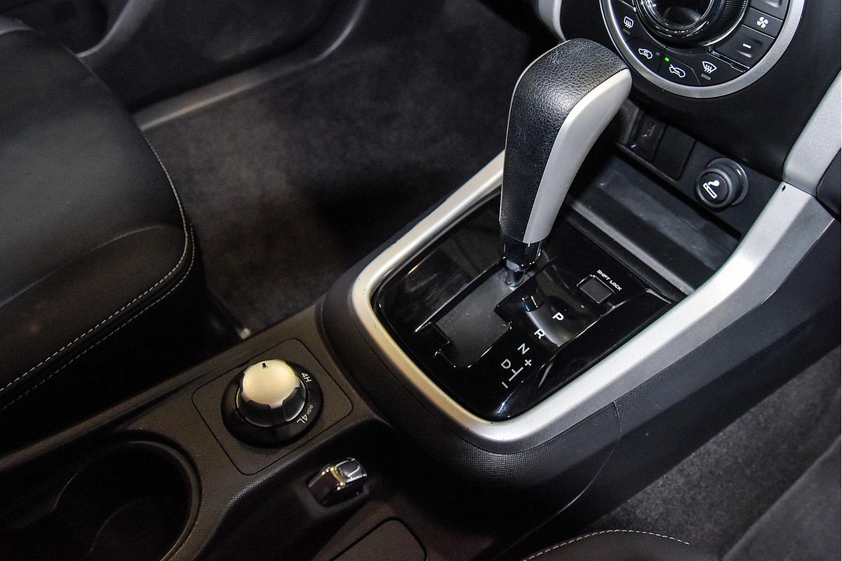 2020 Isuzu MU-X LS-T
