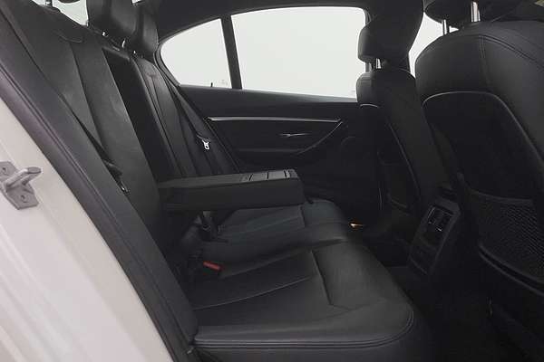 2017 BMW 3 Series 330i M Sport F30 LCI