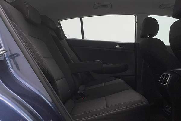 2020 Kia Sportage S QL