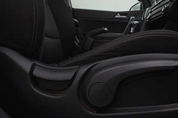 2020 Kia Sportage S QL