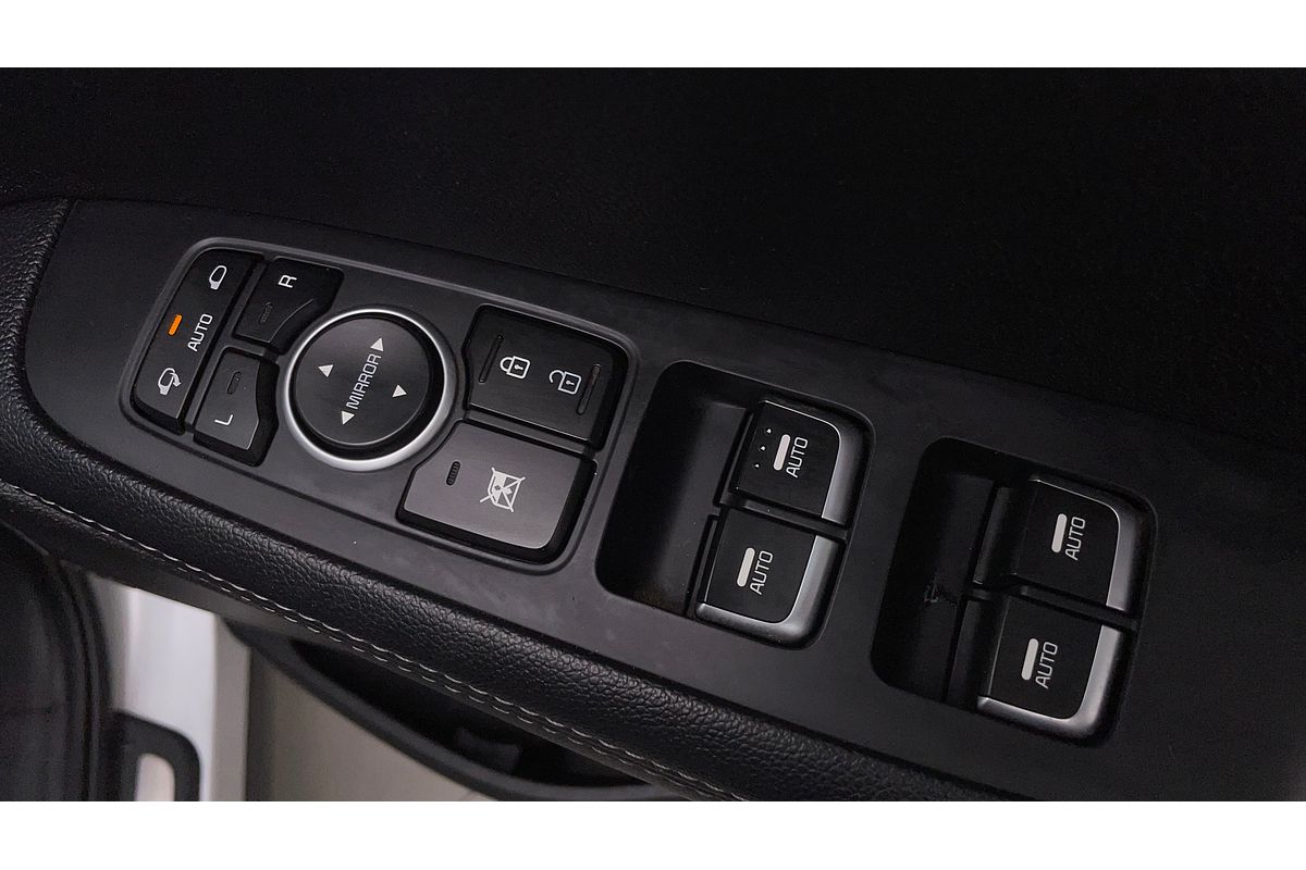 2017 Kia Sorento Platinum UM