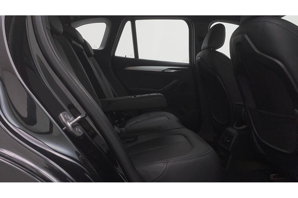 2016 BMW X1 xDrive20d F48