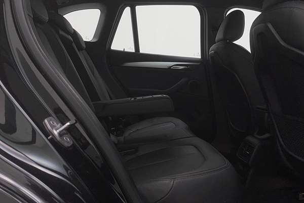 2016 BMW X1 xDrive20d F48