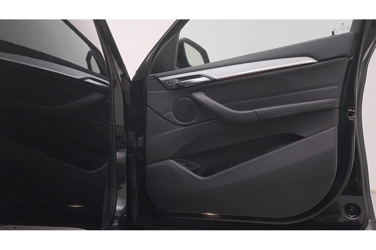 2016 BMW X1 xDrive20d F48