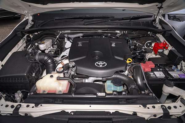 2021 Toyota Hilux SR GUN126R 4X4
