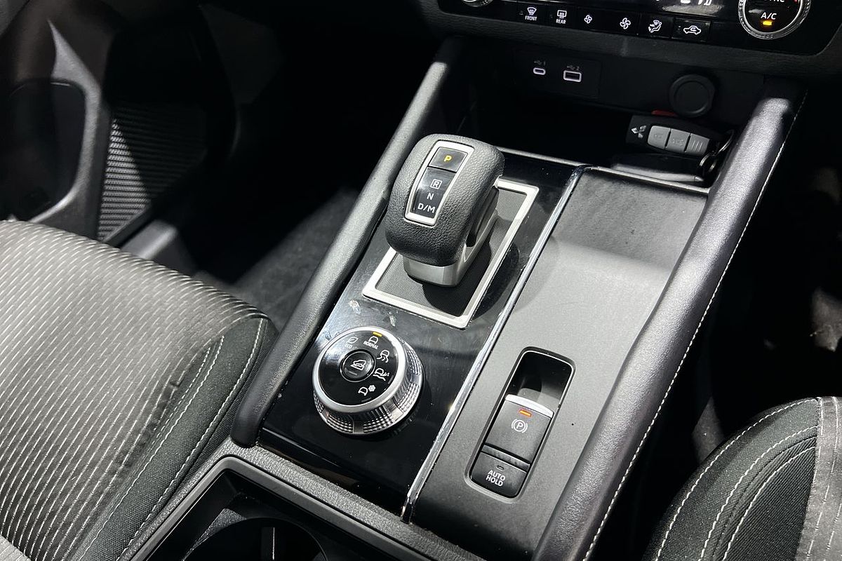 2023 Mitsubishi Outlander ES ZM