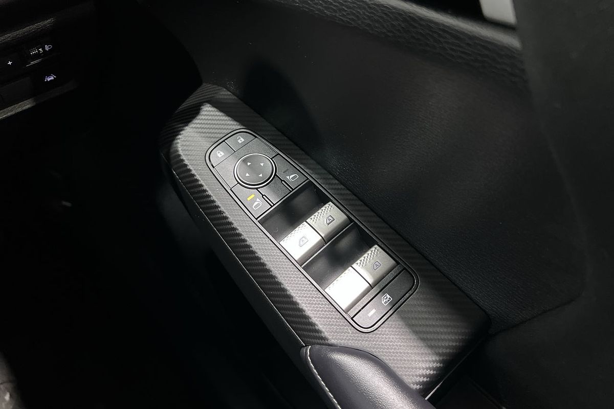 2023 Mitsubishi Outlander ES ZM