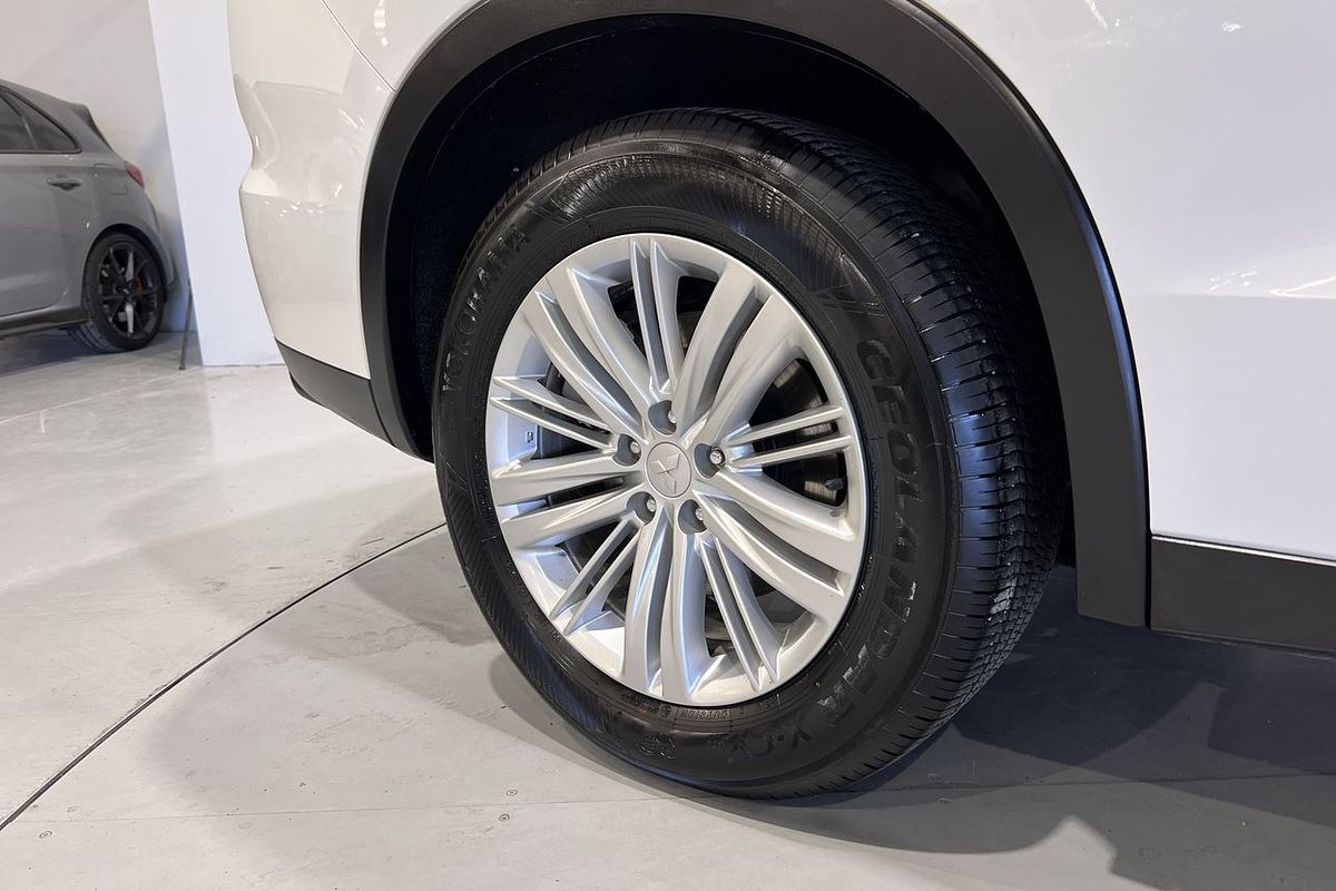2023 Mitsubishi Outlander ES ZM