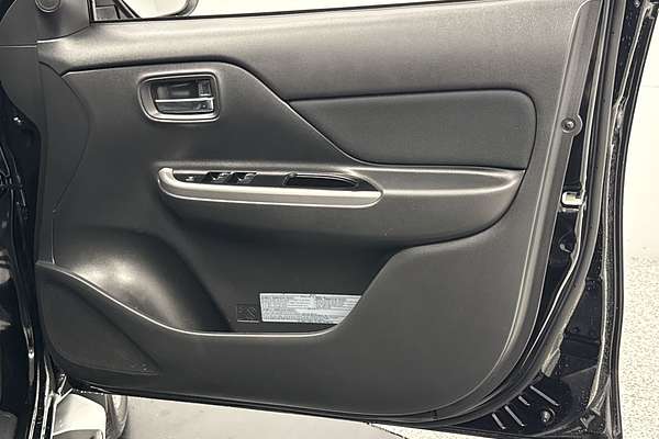 2020 Mitsubishi Triton GLS MR 4X4