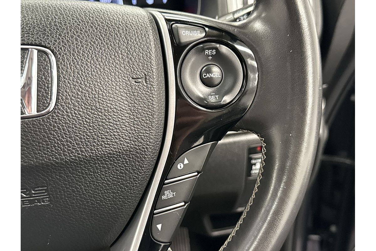 2017 Honda Odyssey VTi-L 5th Gen