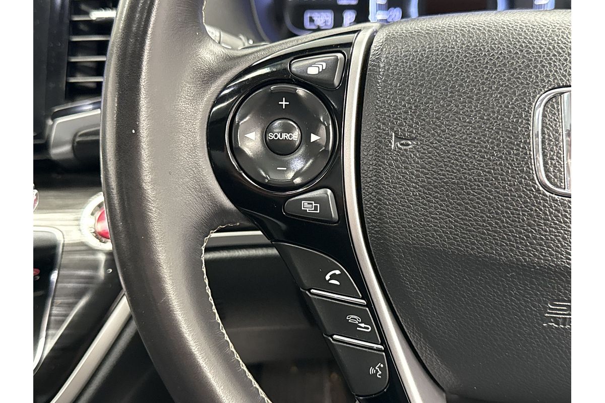 2017 Honda Odyssey VTi-L 5th Gen