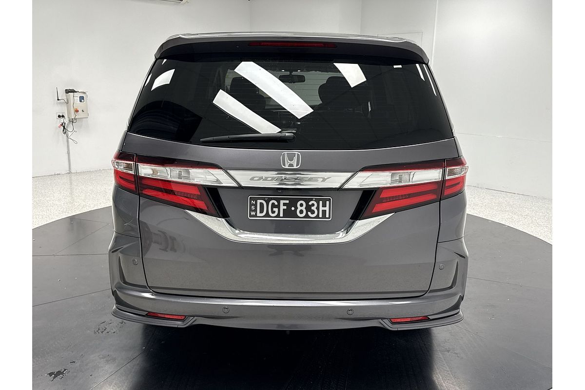 2017 Honda Odyssey VTi-L 5th Gen