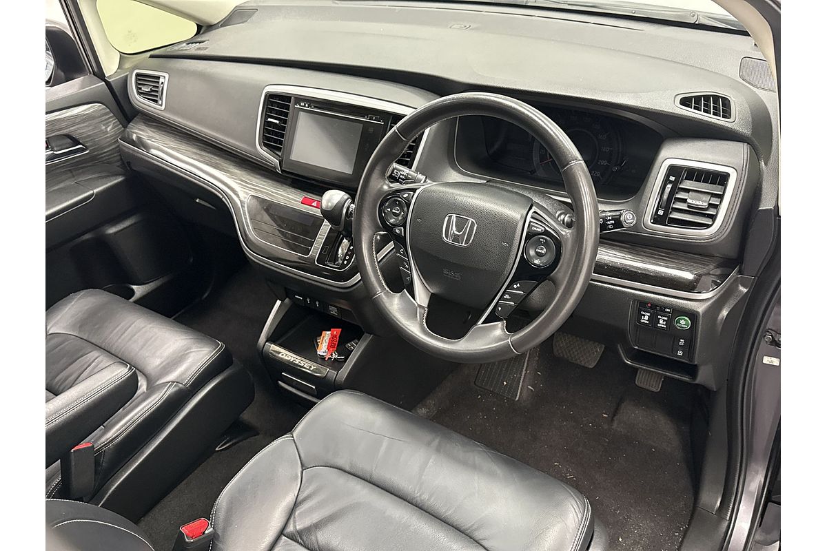 2017 Honda Odyssey VTi-L 5th Gen