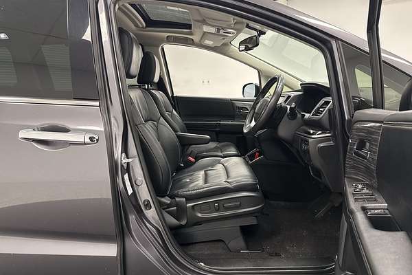 2017 Honda Odyssey VTi-L 5th Gen