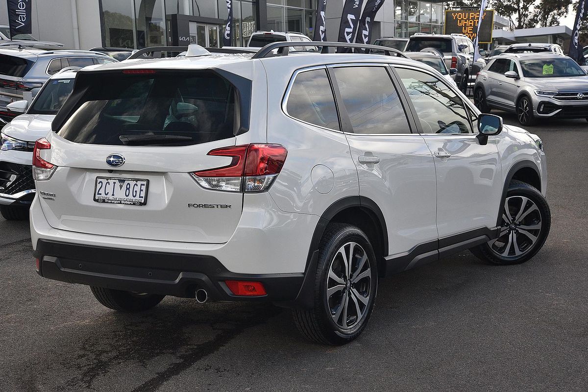 2023 Subaru Forester 2.5i Premium S5