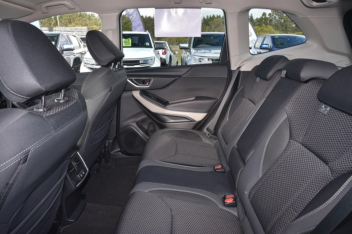 2023 Subaru Forester 2.5i Premium S5
