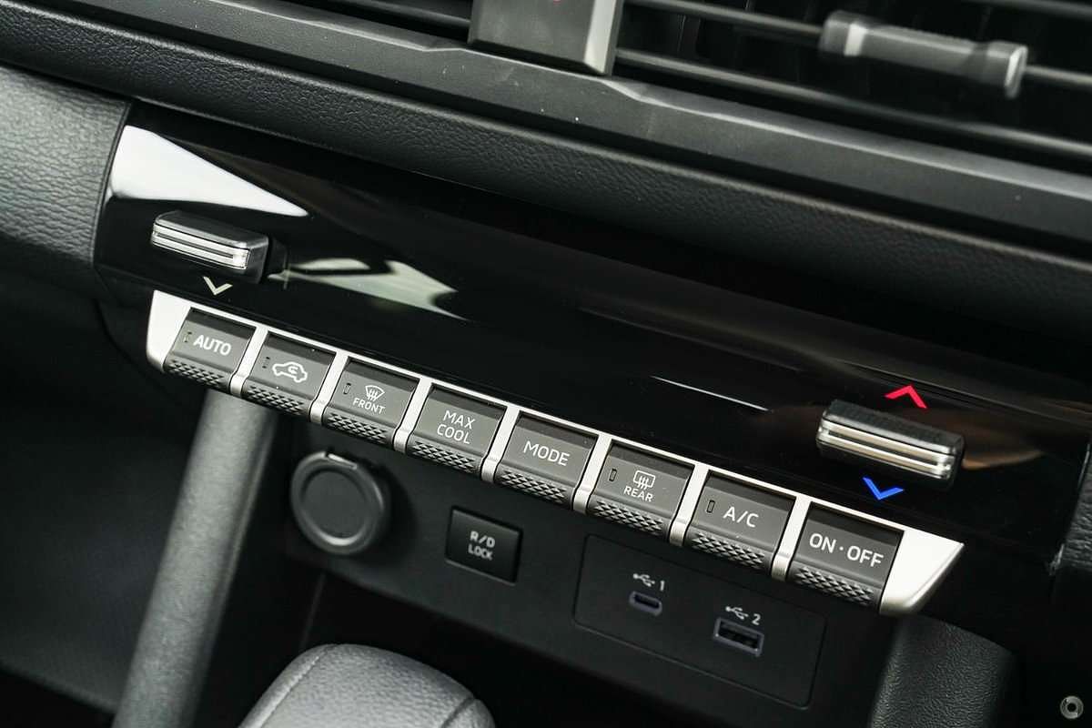 2024 Mitsubishi Triton GLX MV 4X4