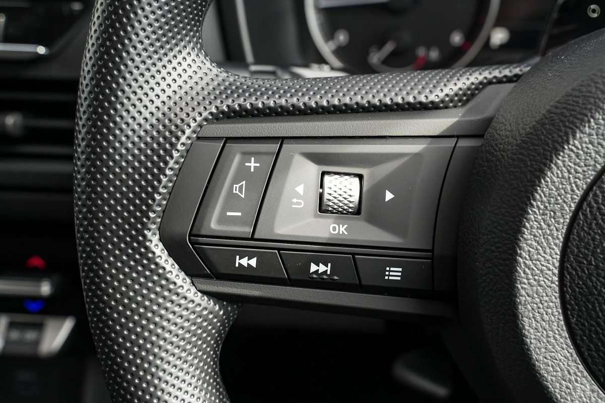 2024 Mitsubishi Triton GLX MV 4X4