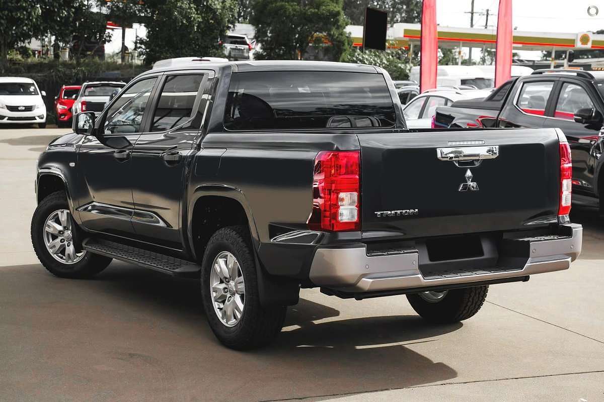 2024 Mitsubishi Triton GLX MV 4X4