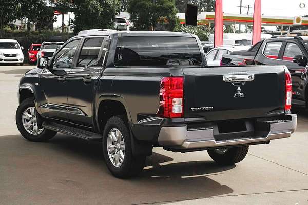2024 Mitsubishi Triton GLX MV 4X4