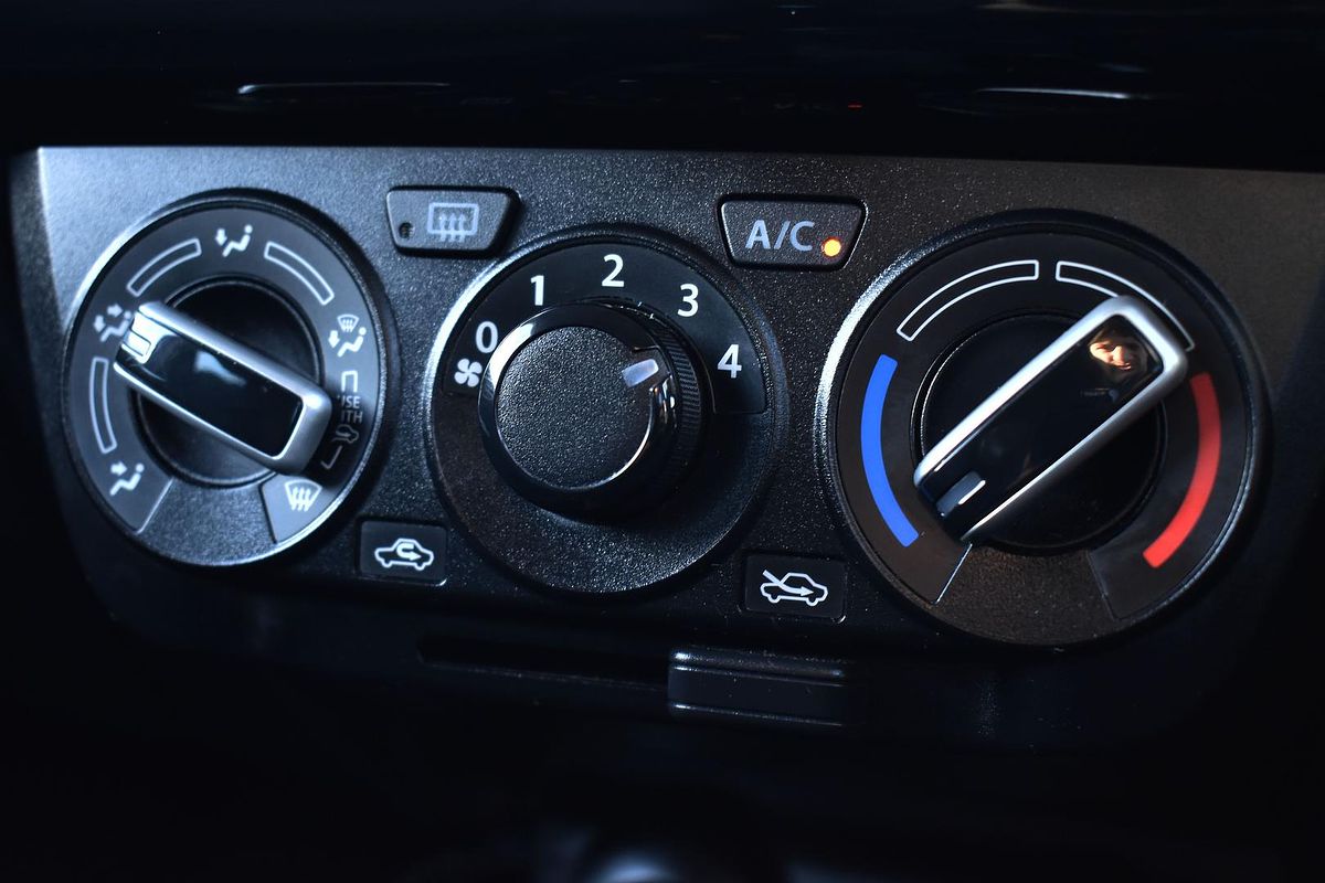 2023 Suzuki Swift GL Plus AZ Series II