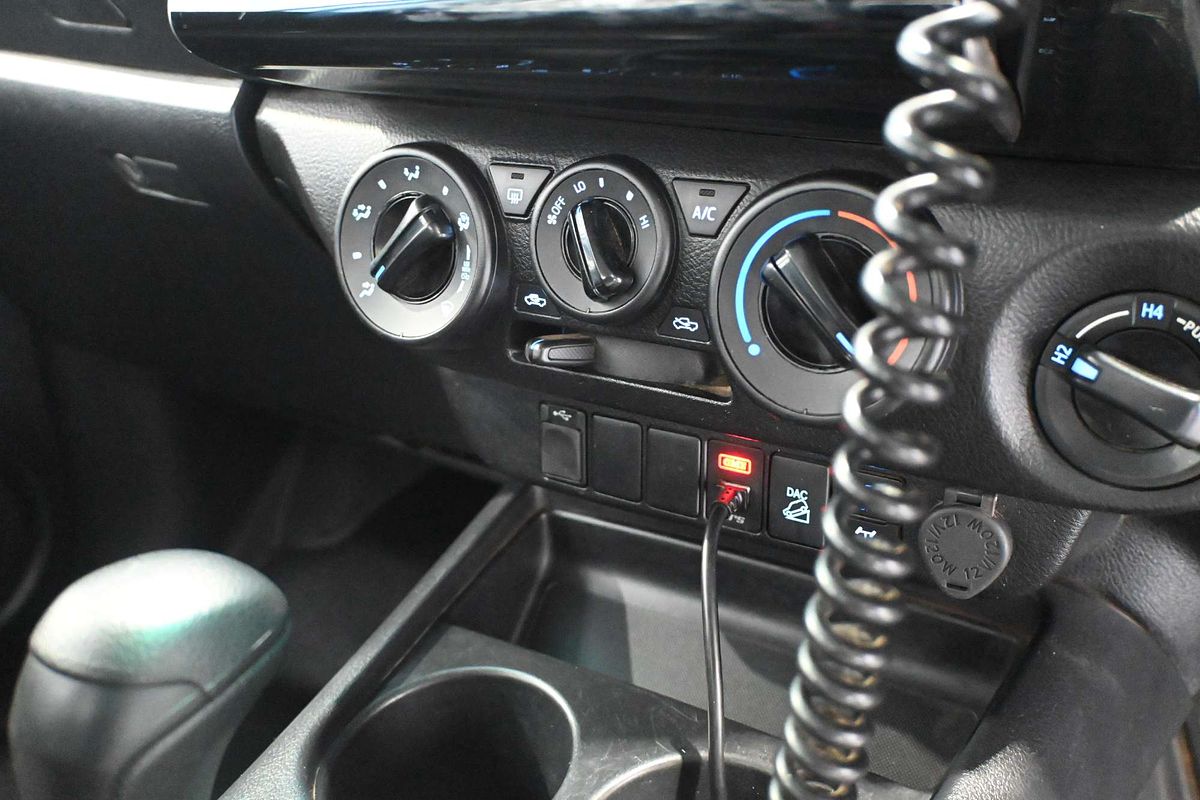 2022 Toyota Hilux SR GUN126R 4X4