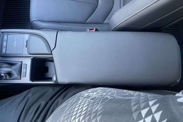 2022 Lexus ES F SPORT