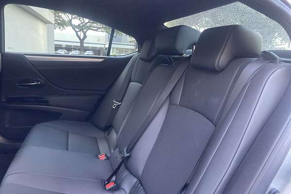 2022 Lexus ES F SPORT
