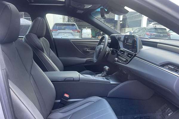 2022 Lexus ES F SPORT