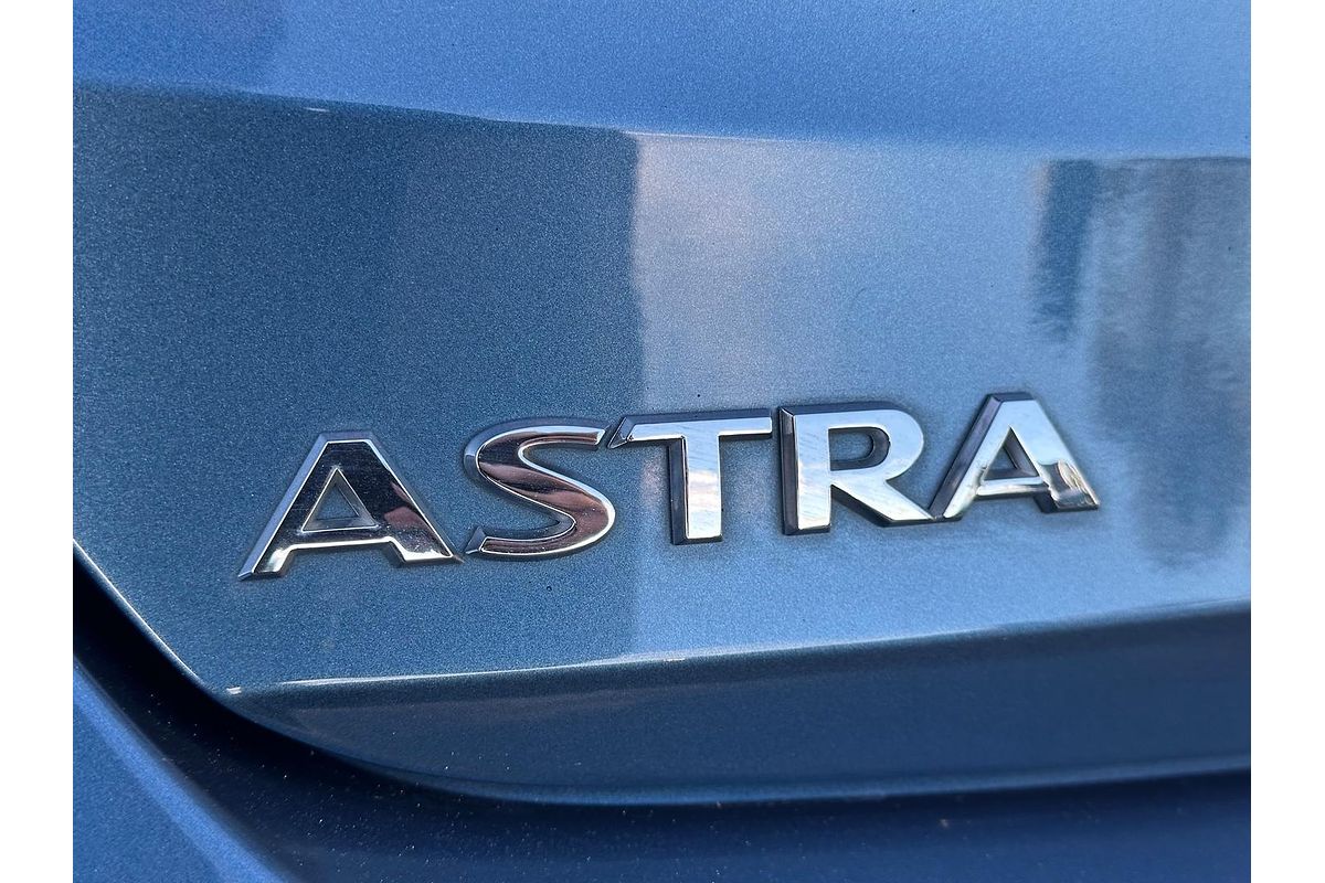 2017 Holden Astra R BK